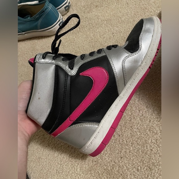 Nike Dunk Force High heel/hidden heel sneaker and vans - Picture 5 of 10